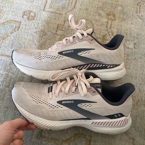 Brooks Launch Running Shoes- Pink